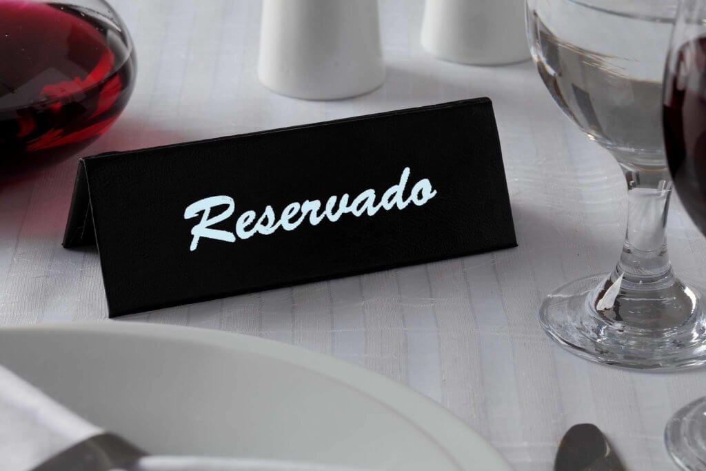 Sinal Reservado para Restaurante Menuart Excelência em Cardápio
